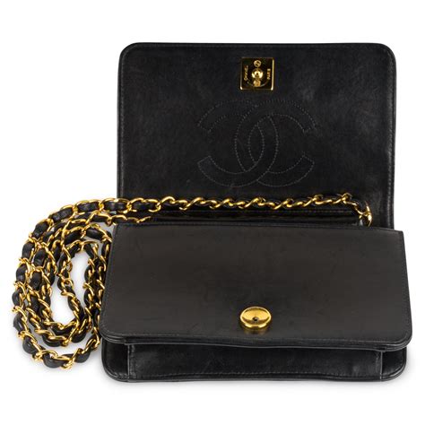 wallet on chain chanel porte|vintage chanel wallet on chain.